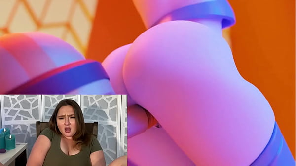 Novinha mascarada da bunda arrebitada fodendo muito