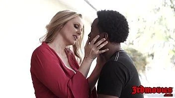 Beeg porno excitante loira fodendo com um negão