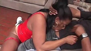 Beeg sexo negra da buceta grande dando para o macho dotado
