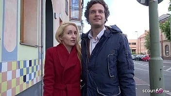 Porni casal precisando de dinheiro fodendo gostoso
